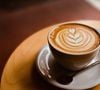 Le café caféiné a été associé à une baisse de certains indicateurs d'anxiété.

Photo prise par Nameless 3791 / Unsplash