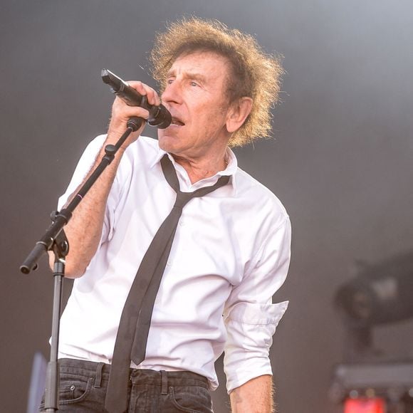 Alain Souchon en concert au Festival Les Vieilles Charrues, à Carhaix, France, le 16 juillet 2016. Photo Julien Reynaud/APS-Medias/ABACAPRESS.COM