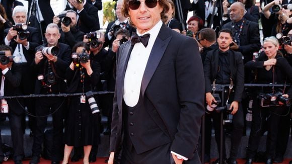 Tom Cruise oublie le protocole au Festival de Cannes 2025 : son geste inattendu sur le tapis rouge !