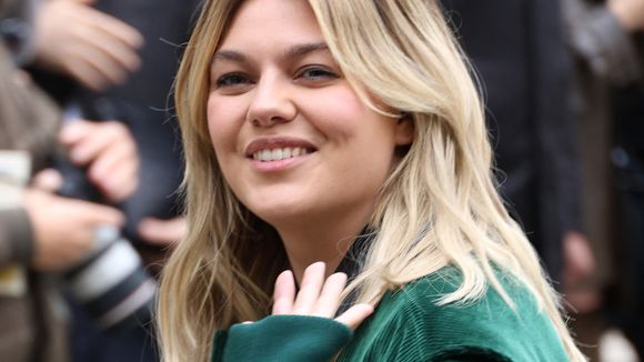 Concert de Louane : la façon dont a été traitée une de ses fans âgée de 14 ans pointée du doigt, une responsable réagit