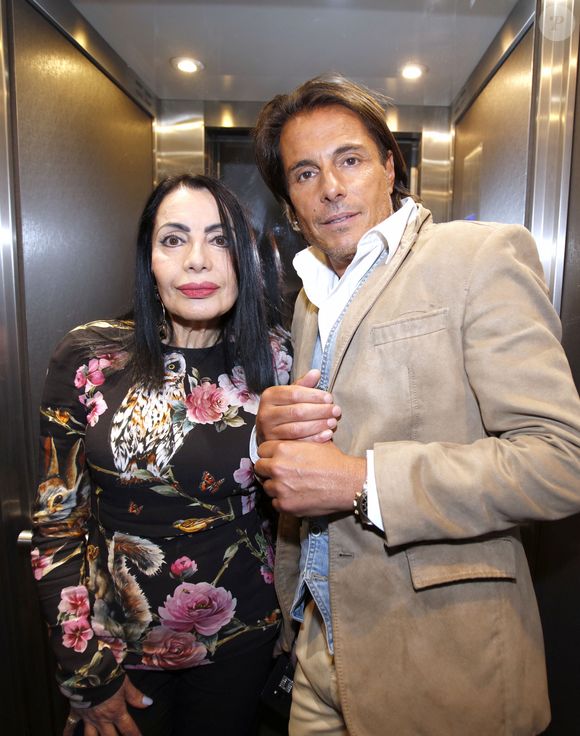 Portrait de Giuseppe Polimeno et sa mère Marie-France lors de l'enregistrement de l'émission "Chez Jordan". Le 25 avril 2023 © Cédric Perrin / Bestimage