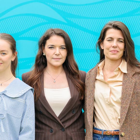 Mélanie-Antoinette de Massy, Charlotte Casiraghi et la princesse Alexandra de Hanovre lors de la sixième journée du Rolex Monte-Carlo Masters au Monte-Carlo Country Club de Monaco, le 10 avril 2026. © Claudia Albuquerque/Bestimage