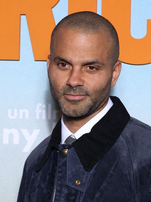 Achat d'une maison ou encore d'une voiture… Tony Parker ne dépense pas sa fortune uniquement pour lui, il gâte aussi ses proches