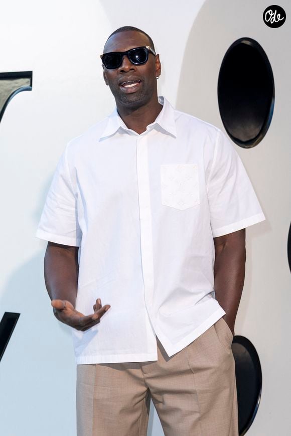 Omar Sy lors du photocall du Défilé de mode Louis Vuitton Homme, Collection Printemps-Été 2026 dans le cadre de la Fashion Week de Paris, France, le 24 juin 2025.
 
© Olivier Borde / Bestimage