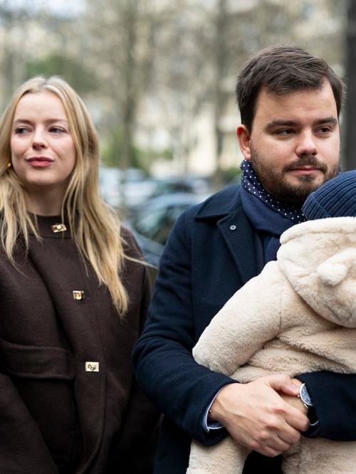 Marcel, le fils de Gauthier Le Bret et Éloïse, éclipse presque ses parents lors d'un mariage