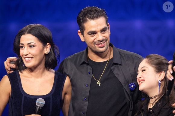 Exclusif - Karima Charni, Christophe Licata, Mayane pour les surprises lors de l'enregistrement de l'émission "La Boîte à secrets", présentée par F.Bollaert et diffusée le 2 janvier 2026 sur France 3, dans les studios du Lendit à Saint-Denis, France, le 1er décembre 2025. © Cyril Moreau/Bestimage