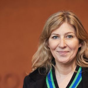 Amanda Sthers au village (night session) lors des Internationaux de France de tennis de Roland Garros 2024, à Paris, France, le 31 mai 2024. © Jacovides-Moreau/Bestimage