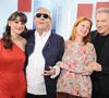 Ce dimanche, Michel Drucker animera un nouveau numéro de Vivement dimanche sur France 3.

Exclusif - Gilbert Montagne, son épouse Nikole, leur petite fille Elsa et Michel Drucker- Enregistrement de l'émission Vivement dimanche au studio Rive Gauche , présentée par Michel Drucker .
© Guillaume Gaffiot / Bestimage