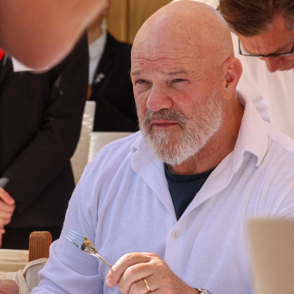 Le passage de Philippe Etchebest a permis au restaurant de retrouver un nouvel élan.

Philippe Etchebest - Les Chefs à Saint-Tropez fêtent les producteurs 2026 avec un concours de Pâtisserie" La Tropézienne" sur la place des Lices à Saint-Tropez, le 2 mai 2026. 
© Jean-Marc Lhomer / Bestimage