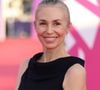 En 2003, alors qu’elle devait jouer la nouvelle fiancée du commissaire incarné par Yves Rénier, elle a appris qu’elle attendait son premier enfant, James, avec Stéphane Porato.

Anne-Charlotte Pontabry (Cachou) - Tapis rouge pour la projection du film "Bugonia" lors du 51éme Festival du Cinema Américain de Deauville le 6 septembre 2025. © Denis Guignebourg/Bestimage
