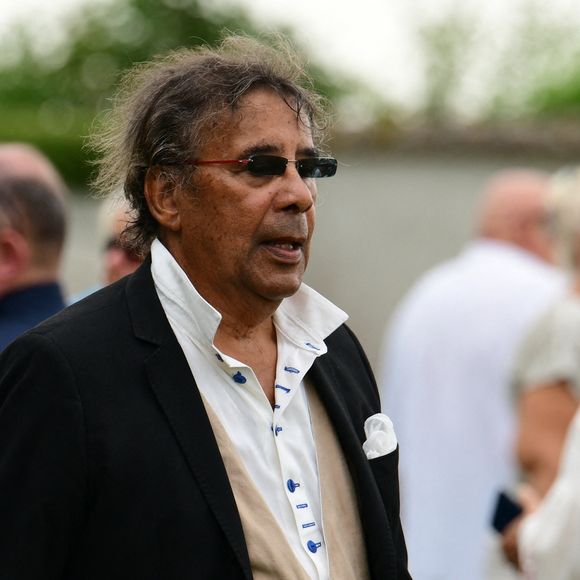 Laurent Voulzy - Obsèques de Pascal Danel au cimetière de Bazoches-sur-le-Betez, le 31 juillet 2024. 
© Romain Doucelin / Bestimage