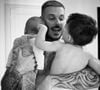 L'occasion pour le chanteur de rendre visite à l'un de ses amis qui a ouvert un restaurant. "Le Veda le restaurant de mon frérot est ouvert", a confié l'interprète du titre Planètes.
Tendre moment entre Matt Pokora et ses deux fils Isaiah et Kenna : le chanteur français a vu sa vie être bouleversée par l'arrivée de ses garçons. Instagram