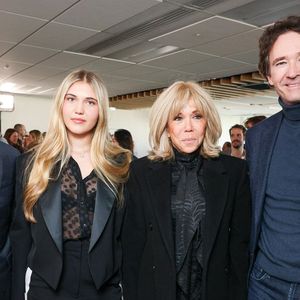 Jeff Koons, Brigitte Macron, Antoine Arnault -  Défilé Stella McCartney Femmes Automne/Hiver 2025-2026 à Paris le 5 mars 2025 Backgrid USA / Bestimage