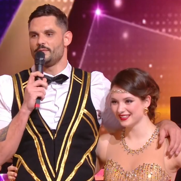 Il y a quelques jours, Elsa Bois rencontrait la famille de Florent Manaudou à Marseille, dans le cadre de la préparation d'un nouveau prime de "Danse avec les stars".

Florent Manaudou et Elsa Bois (Danse avec les stars) : Une nouvelle étape de franchie pour le duo, capture d'écran TF1
