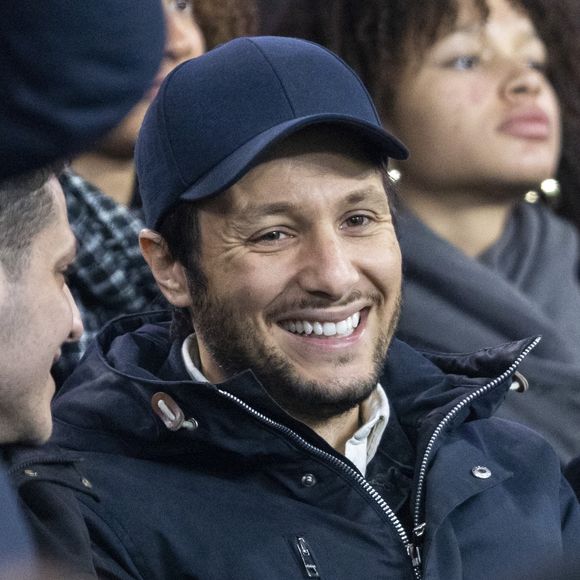 Vianney dans les tribunes du match de Ligue 1 Uber Eats "PSG-Lille" (3-1) au Parc des Princes à Paris le 10 février 2024.

© Cyril Moreau/Bestimage