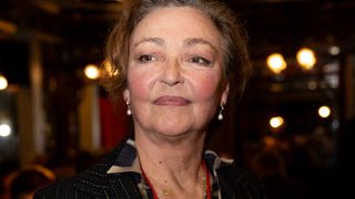 "Ça l'a laissée sur le carreau" : Un mois après le départ de sa soeur Dominique, Catherine Frot explique ce qu'il s'est passé