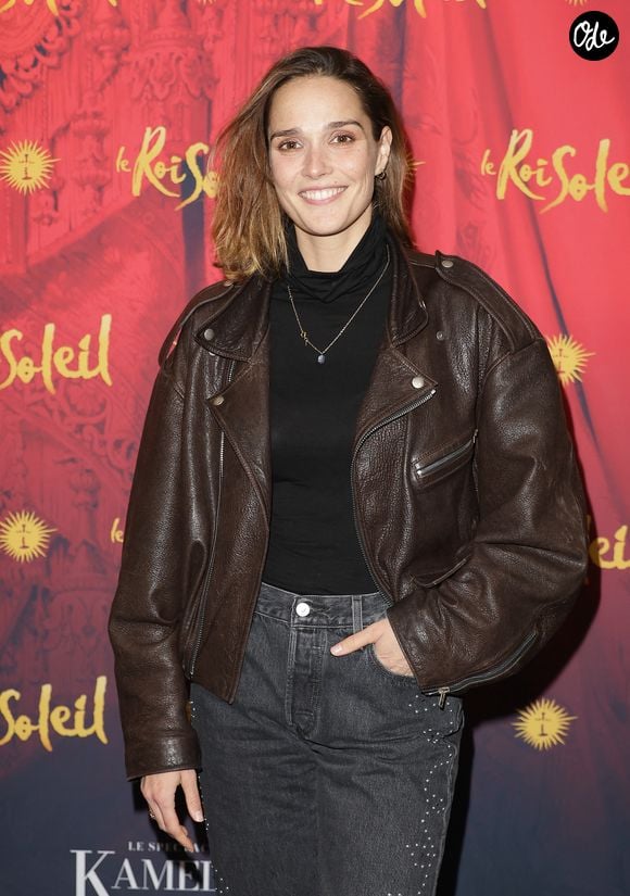 Exclusif - Camille Lou lors de la générale du spectacle "Le roi soleil" au Dôme de Paris le 9 décembre 2025. © Coadic Guirec / Bestimage
