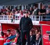 Malgré la maladie, il a réussi l'exploit de mener l'équipe finistérienne à une troisième place historique en Ligue 1 lors de la saison 2024.

Éric Roy (Stade Brestois) - Ligue 1 McDonald's - Football - Stade Brestois contre Racing Club de Lens (3-3) à Brest le 24 avril 2026.
Emilien Jousselin / PsnewZ / Bestimage