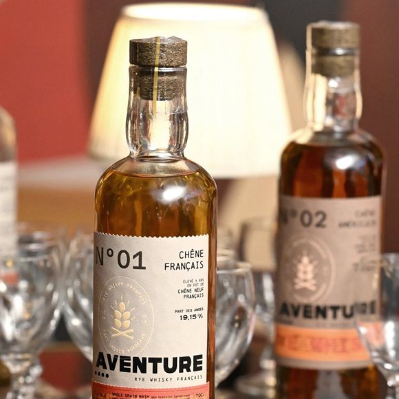 Jean Dujardin lors de la soirée de dégustation du whisky de seigle français « Aventure » (Bordeaux Distilling Co), dont il est partenaire, à Bruxelles, le 13 mars 2026. Photonews / Bestimage