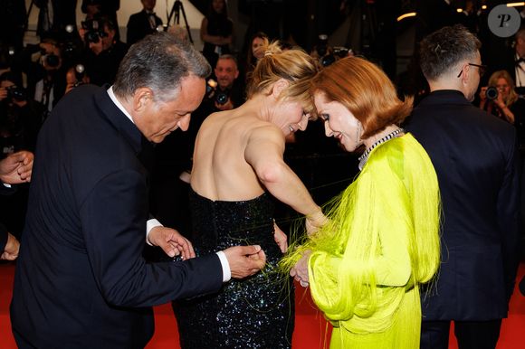 Thierry Klifa, Marina Foïs, Isabelle Huppert - Montée des marches du film « La femme la plus riche du monde » lors du 78ème Festival International du Film de Cannes, au Palais des Festivals à Cannes. Le 18 mai 2025
© Jacovides-Moreau / Bestimage