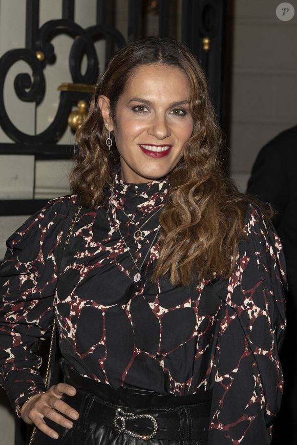 Elisa Tovati - Arrivées au défilé Messika x Kate Moss à l'hôtel Ritz à Paris. 
Bestimage
