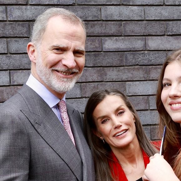 Le roi Felipe VI et la reine Letizia d'Espagne accompagnent l'infante Sofia lors de sa remise de diplômes à l'UWC Atlantic College le 24 mai 2025

Casa SM El Rey/Agence-Bestimage