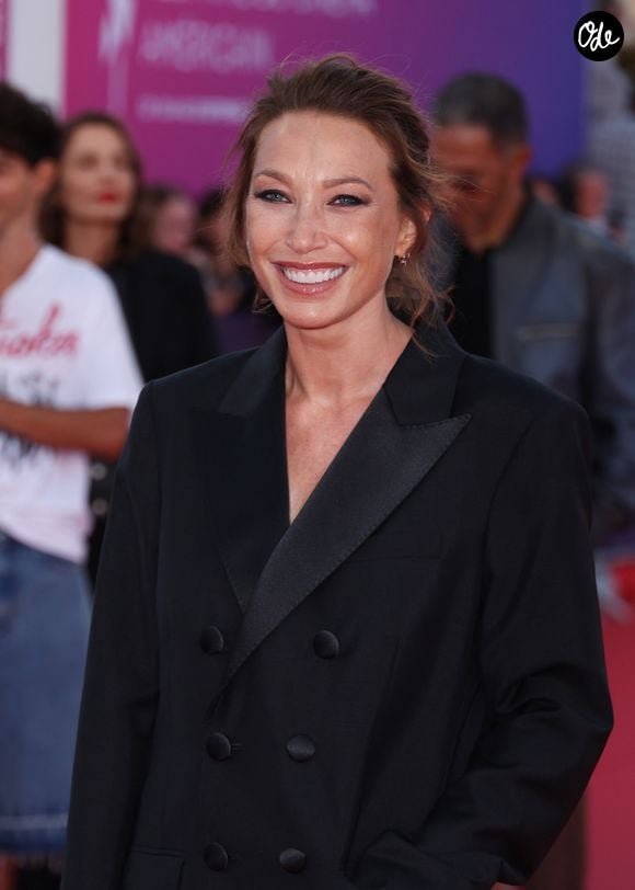 Laura Smet sur le tapis rouge lors de la première du film 'L'Invitation' pendant la 52ème édition du Festival du Cinéma Américain de Deauville, France, le 5 septembre 2026. © Denis Guignebourg/Bestimage
