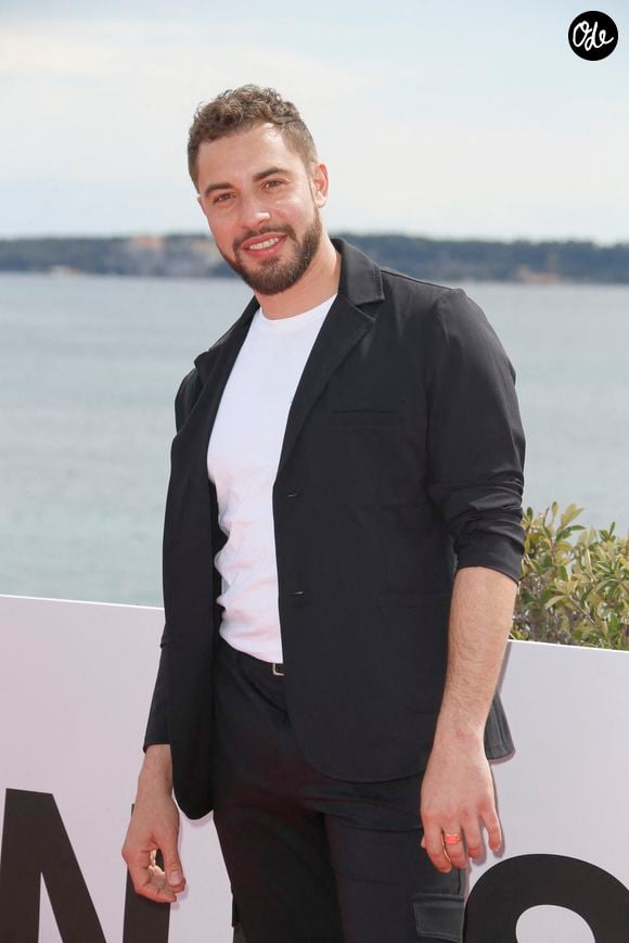 David Baïot a également évoqué la grande sensibilité de Marwan Berreni et les nombreuses conversations qu'ils partageaient.

Marwan Berreni lors de CANNESERIES saison 5 au Palais des Festivals et des Congrès de Cannes, samedi 2 avril 2022.

© Christophe Aubert via Bestimage