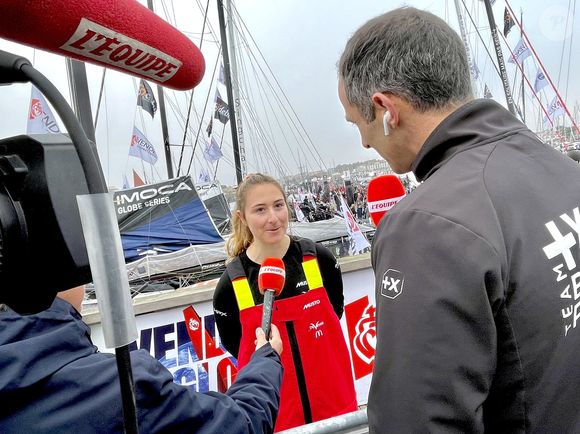 Violette Dorange, 23 ans, a passé la ligne d'arrivée du Vendée Globe en 25ème position, bouclant son tour du monde en 90 jours, 22 heures et 37 minutes 9 secondes. Les Sables-d'Olonne le 9 février 2024. © Fabien Faure/Bestimage