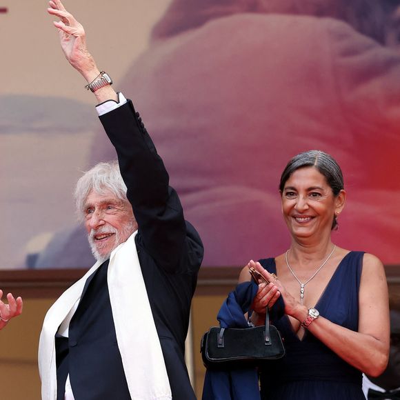 Pierre Richard et sa femme Ceyla Lacerda - Montée des marches du film « La venue de l’avenir » lors du 78ème Festival International du Film de Cannes, au Palais des Festivals à Cannes. Le 22 mai 2025
© Jacovides-Moreau / Bestimage