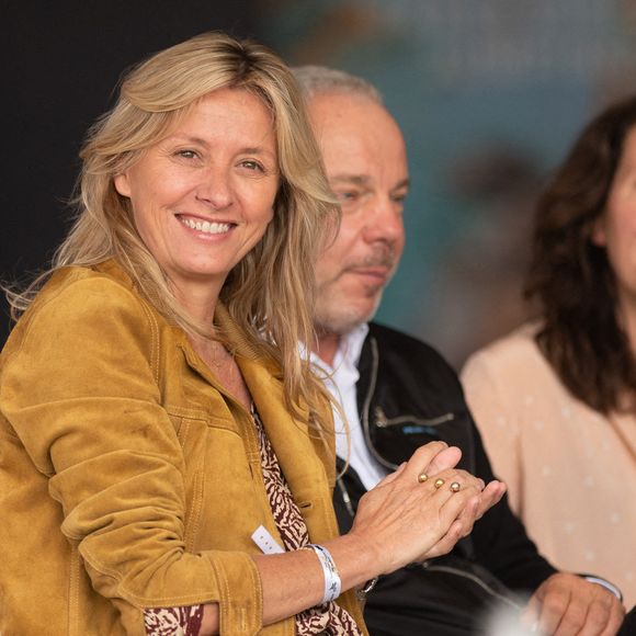 La décoratrice d'intérieur a hérité de ce "besoin de réunir" de son père

Sarah Poniatowski assiste au Jumping Eiffel à Paris, France, le 27 juin 2021. Photo by Laurent Zabulon/ABACAPRESS.COM
