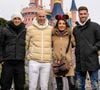 Tous les enfants de Zinédine Zidane se sont lancés dans une carrière de footballeur professionnel

Zinédine Zidane avec sa femme Véronique et leurs fils Enzo Zidane, Luca Zidane, Elyaz Zidane, Théo Zidane - People au 30ème anniversaire du parc d'attractions Disneyland Paris à Marne-la-Vallée. © Disney via Bestimage