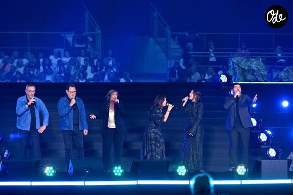 Patrick Fiori, Matteu di Meglio, Gianluca Cucciari et les membres de l'Avvinta durant Corsu Mezu Mezu, le concert emmené par Patrick Fiori qui a eu lieu au stade Orange Vélodrome à Marseille, le 22 mai 2026, diffusé le 28 août sur France 3.. © Bruno Bebert/Bestimage