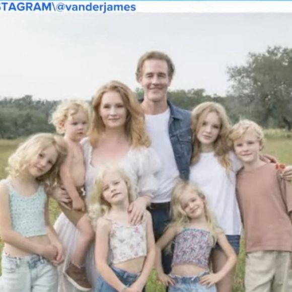 Le papa de 6 enfants a annoncé cette pénible nouvelle en novembre dernier.

James Van Der Beek en interview le 3 décembre 2024 pour Good Morning America où il donne des nouvelles de son cancer pour la première fois. L'émission dévoile des captures d'écran de son compte Instagram.

Photo : Backgrid UK/ Bestimage