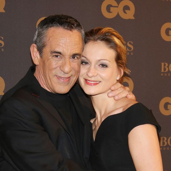 Thierry Ardisson et sa femme Audrey Crespo-Mara - Photocall de la cérémonie des "GQ 2015, Les Hommes de l'Année" au Shangri-La Hotel à Paris, le 25 janvier 2016. © Denis Guignebourg/Bestimage