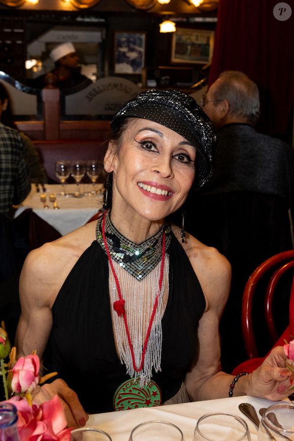 Rebecca Mai lors de la cérémonie d'intronisation de A.Dussollier et C.Frot à l'académie Alphonse Allais au cabaret La Crémaillère 1900 à Paris le 26 janvier 2026

© Tiphaine Praud-Lebely / Bestimage