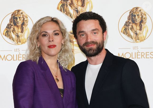 Alysson Paradis et Guillaume Gouix à la 35ème cérémonie des Molières aux Folies Bergère à Paris, le 6 mai 2024. 

Photo : Coadic Guirec / Bestimage