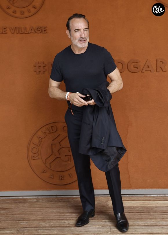 Jean Dujardin lors des Internationaux de France de tennis de Roland-Garros 2026, à Paris, en France, le 7 juin 2026. 

© Jacovides-Moreau/Bestimage