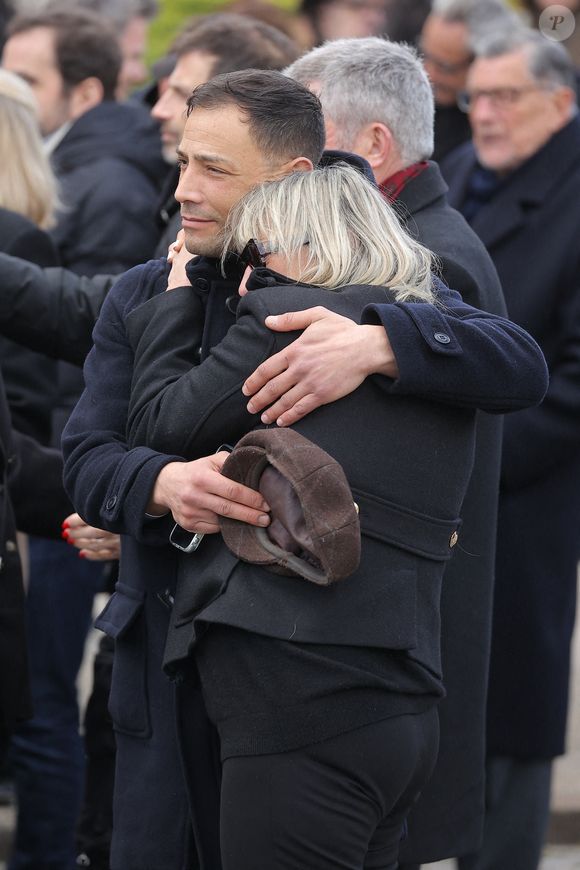 Steevy Boulay et Christine Bravo au cimetière du Père-Lachaise à Paris, France. Photo par Nasser Berzane/Abaca