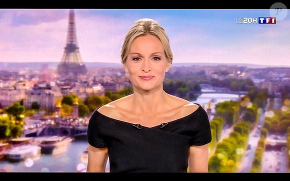 Audrey Crespo-Mara a fait son retour ce soir (25/07/2025) au JT de 20h de TF1 une semaine après les obsèques de son mari Thierry Ardisson.
© Capture TV via Bestimage