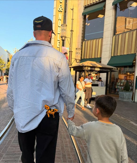 M Pokora et son fils