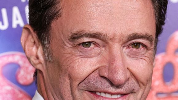 Hugh Jackman n’est plus célibataire : qui est cette célèbre comédienne qui lui fait tourner la tête ?