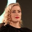 Amber Heard maman à 39 ans : l’ex-femme de Johnny Depp célèbre l’arrivée de ses jumeaux en photo et révèle leurs prénoms