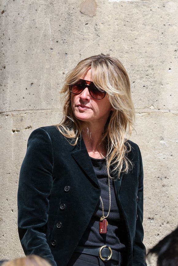 Sarah Poniatowski (Lavoine) -  Arrivées aux obsèques du prince Jean-Stanislas Poniatowski en l'Eglise polonaise à Paris, France, le 29 avril 2024. © Jacovides-Moreau/Bestimage