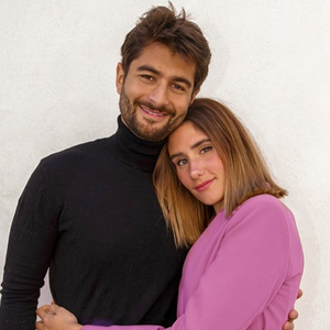 Jesta Hillmann et Benoît Assadi résument leur nouvelle relation en quelques mots : "Notre couple s'arrête, pas notre famille."
Jesta Hillmann et Benoît Assadi sur Instagram © Instagram / Jesta Hillmann