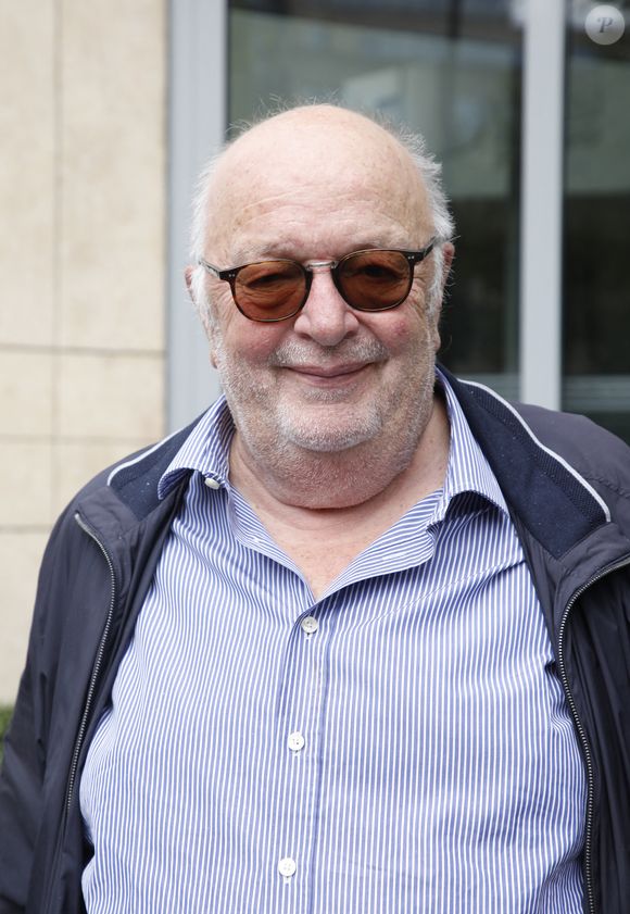 Exclusif - Bernard Mabille à la sortie des studios de RTL à Paris, France, le 28 août 2023.
Agence / Bestimage