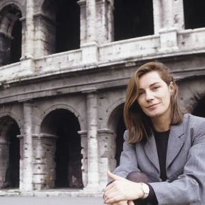 En Italie, à Rome, Patricia Millardet posant en février 1990. © Michel Croizard via Bestimage
