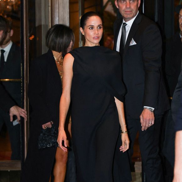 Meghan Markle a été aperçue lors d'une apparition glamour à Paris, en France, le 4 octobre 2025.  Photo by Aissaoui Nacer/Splash News/ABACAPRESS.COM