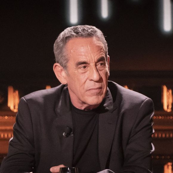 Thierry Ardisson est décédé à Paris le 14 juillet à l’âge de 76 ans, des suites d’un cancer du foie.

Exclusif - Thierry Ardisson - Enregistrement de l'émission "On Est En Direct (OEED)", présentée par L.Ruquier et L.Salamé, et diffusée en direct le 30 avril sur France 2
© Jack Tribeca / Bestimage