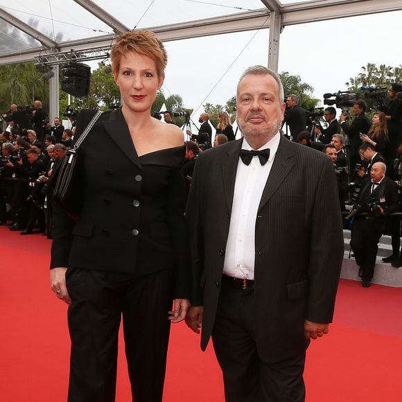En 2015, alors que Périco Légasse avait déjà Michel-Edouard Leclerc dans sa ligne de mire, ce dernier était sorti du silence dans sa tribune De quoi je me M.E.L, en mettant par la même occasion sa célèbre épouse Natacha Polony dans le même panier.

Natacha Polony et son mari Périco Légasse - Montée des marches du film "Sibyl" lors du 72ème Festival International du Film de Cannes. Le 24 mai 2019
© Jacovides-Moreau / Bestimage